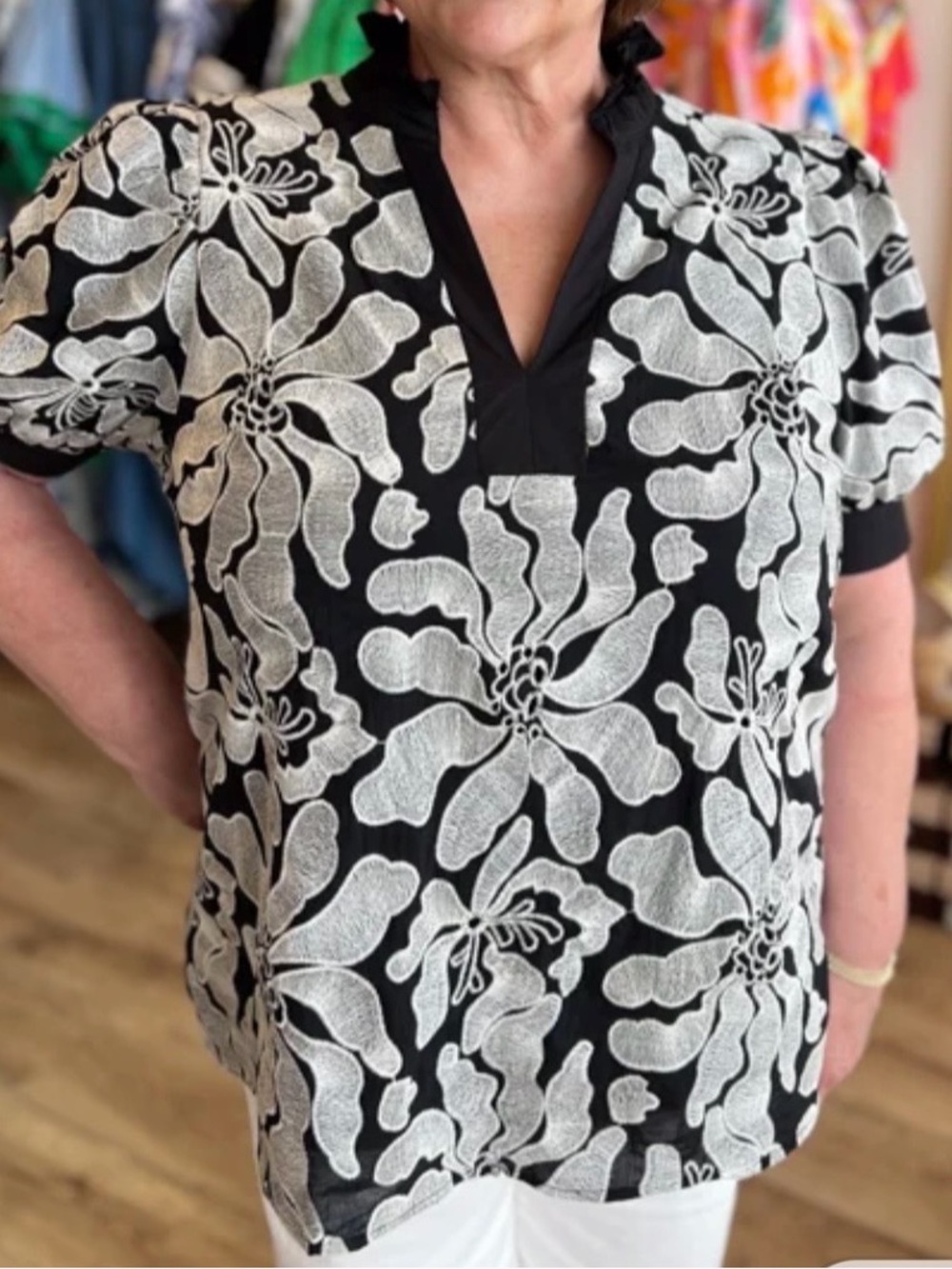 NWT Entro Black & White Embroidered Floral Top